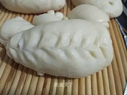 A big cabbage bun