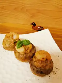 Black pepper shrimp mushrooms