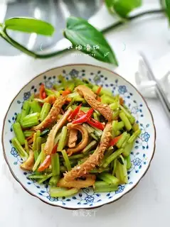 Celery fried oxen