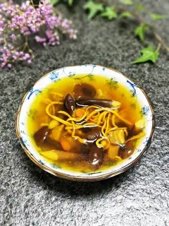 Chicken vermin weed soup