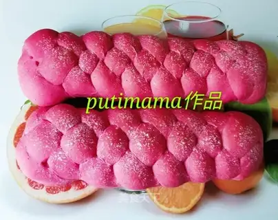 Red flamingo bread