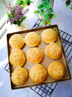 Sour yogurt bread
