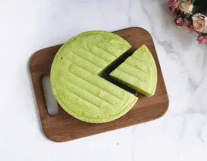 Spinach steam cake