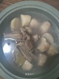 Potatobone soup