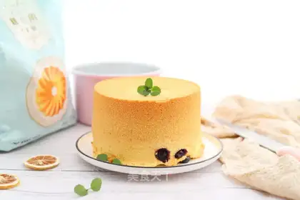 Blueberry chili cake