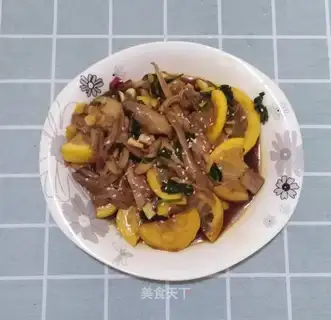 Hands tore chickens