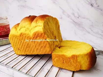 Pumpkin toast