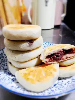 Bean cake