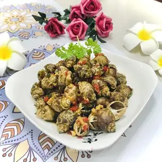The wine boils the flowers