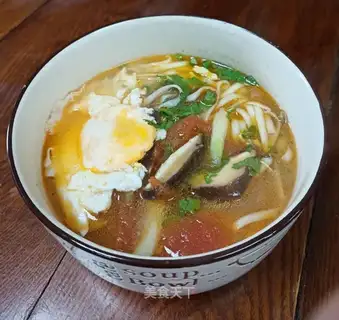 Tomato mushroom egg noodles