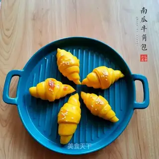 Pumpkin horn bag