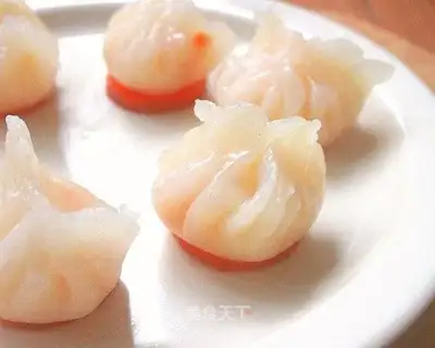 Wide crystal shrimp dumplings