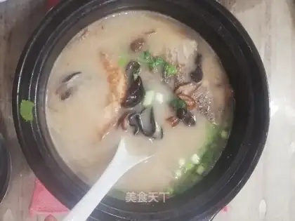 Cinnamon fish soup
