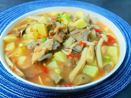 Tomato potato steak soup