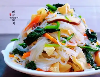 The spinach chills the fan bean-skin mushrooms