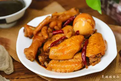 Spicy chicken claw wings