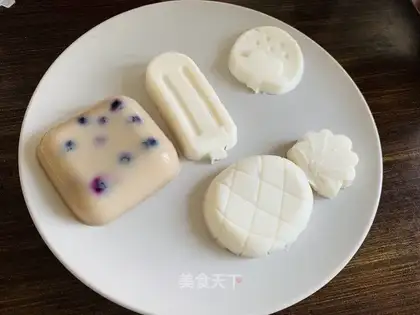 Q-BALL JELL-O