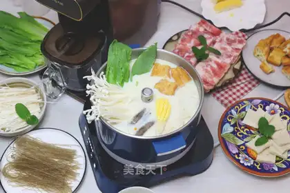 Soy sauce pan