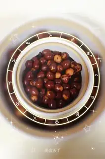 Five quail eggs