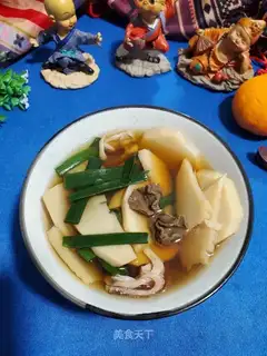 Snack-dry squid soup