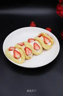 Strawberry rolls