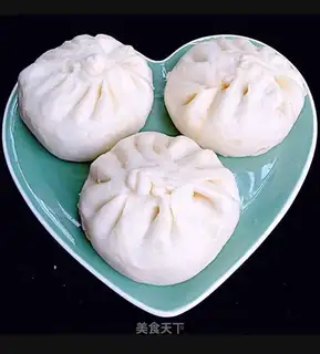 Creamed egg buns