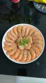 Ice-cooled shrimp