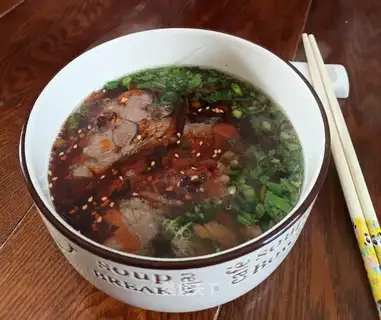 Spicy beef fan soup