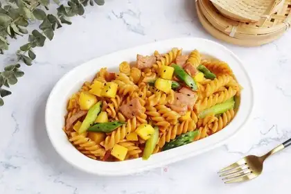 Pineapple pasta