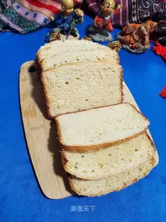 Light cream soft toast