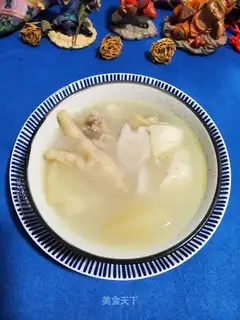 The chicken claws and the platinum soup