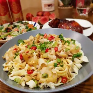 Sea conch noodles