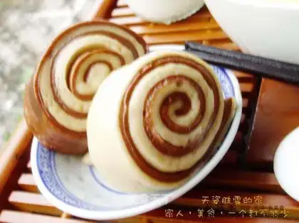 Milk tea cocoa steamed buns roll
