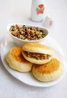Yuanmeng sesame seed cake