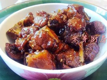 Cola version of sweet and sour pork ribs