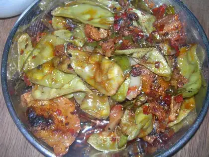 stir-fried lentils with pork belly