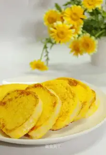 Pan-fried steamed buns slices
