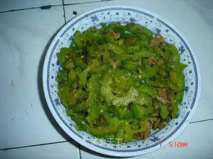 stir-fried bitter gourd with wild pepper