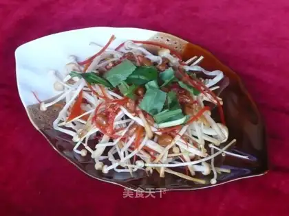 Flammulina velutipes mixed with fermented bean