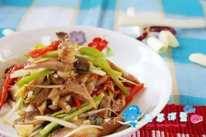 red oil pig ears