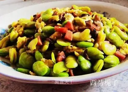 Colorful broad beans