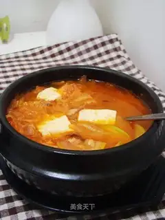 Korean pickle soup