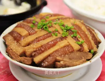braised pork with southern milk and taro