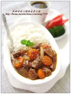 Stewed beef rice with red wine