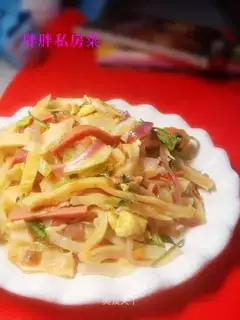 Stewed cake with vegetables