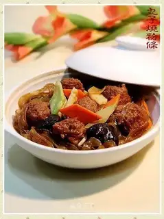 Meatballs roasted vermicelli