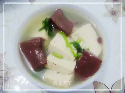 Sheep blood tofu soup