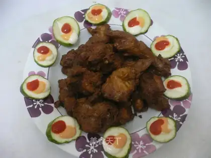 Fried chicken with salted eggs