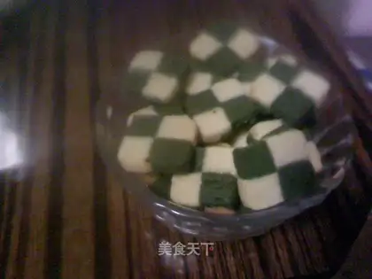 Matcha chess biscuits