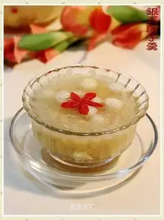Tremella lotus seed soup